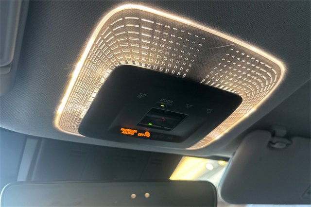 Used 2024 Toyota Prius Prime image 32