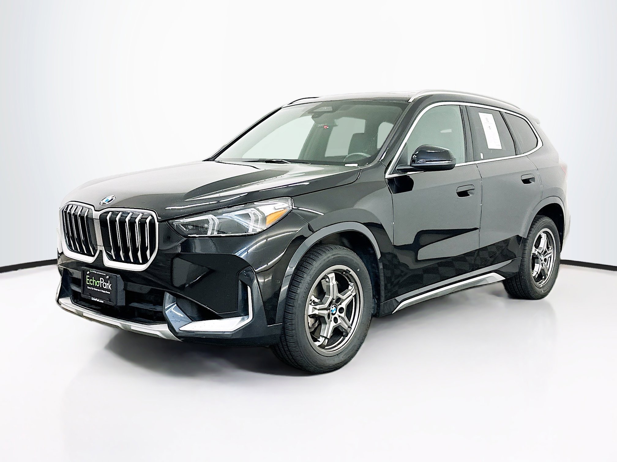 Used 2025 BMW X1 xDrive28i image 3