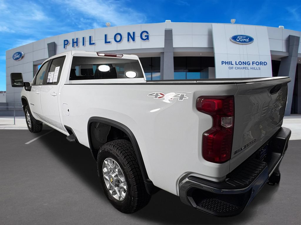Used 2024 Chevrolet Silverado 3500 LT AWD/4WD image 3