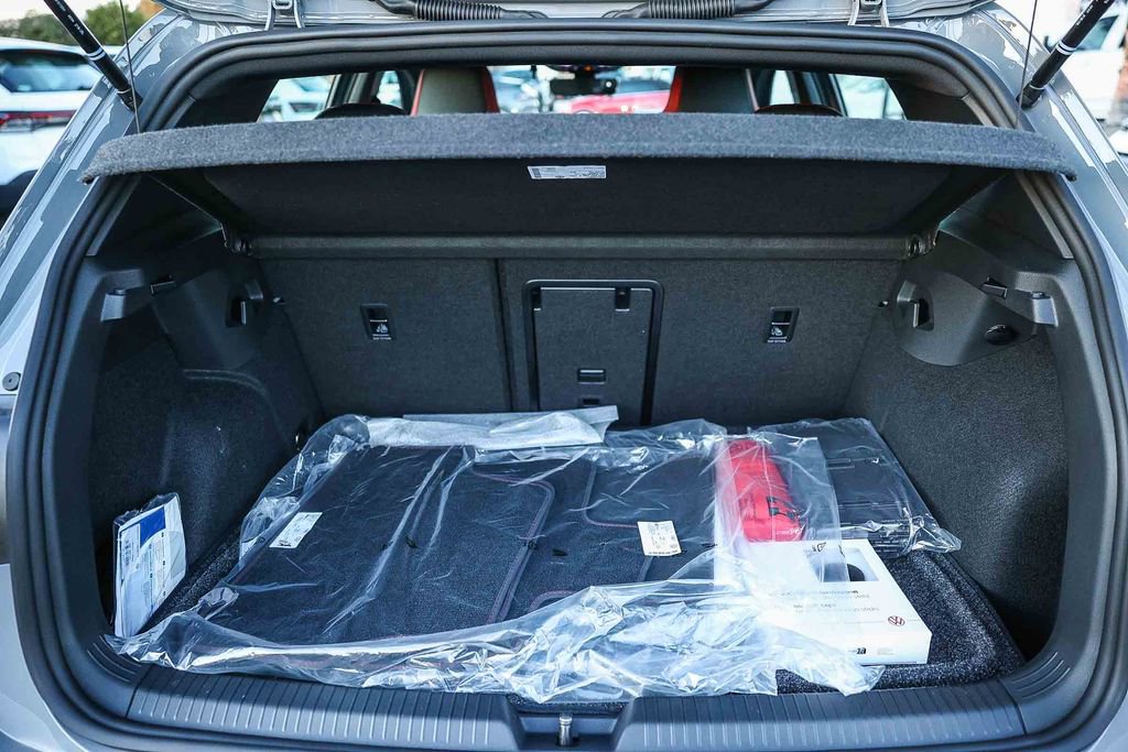 New 2026 Volkswagen GTI SE image 36