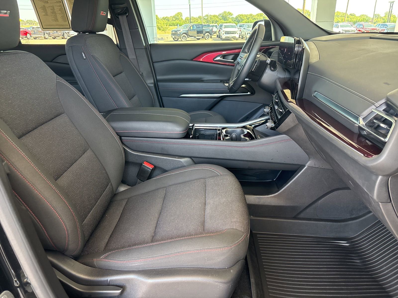 Certified 2024 Chevrolet Traverse Z71 image 17