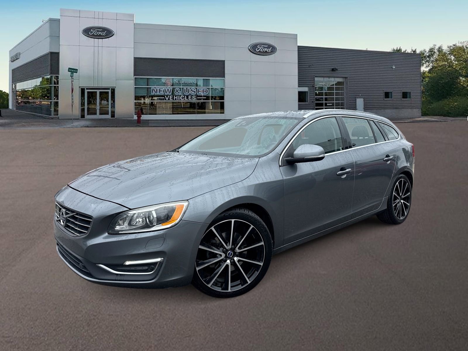 Used 2016 Volvo V60 T5 Platinum w/ 19" Sport Package image 1