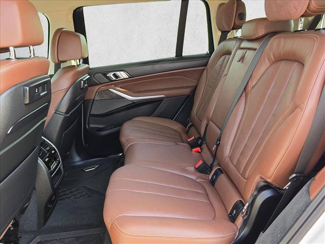Used 2021 BMW X7 xDrive40i w/ Executive Package AWD/4WD image 19