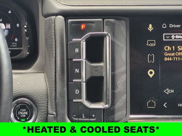 Used 2023 GMC Yukon Denali w/ Advanced Technology Package AWD/4WD image 17