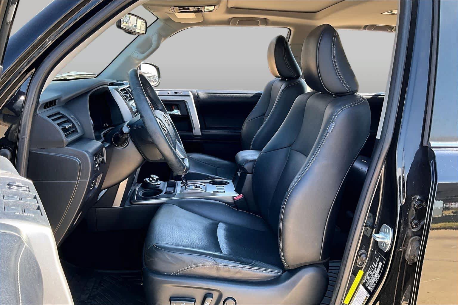 Used 2016 Toyota 4Runner Limited AWD/4WD image 8