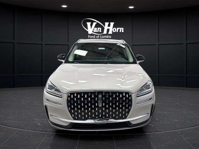 Used 2024 Lincoln Corsair Reserve image 8