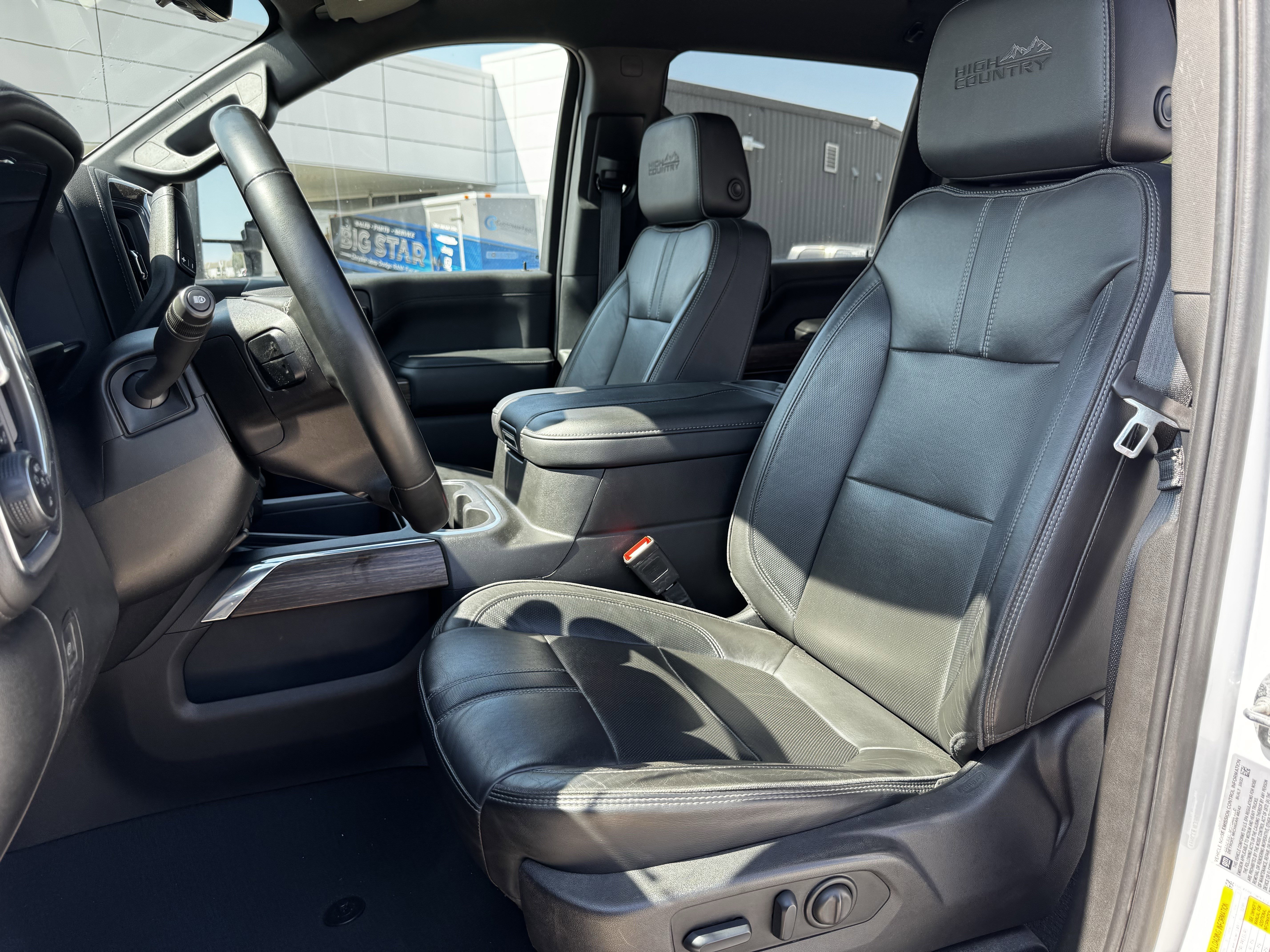 Used 2023 Chevrolet Silverado 2500 High Country image 28