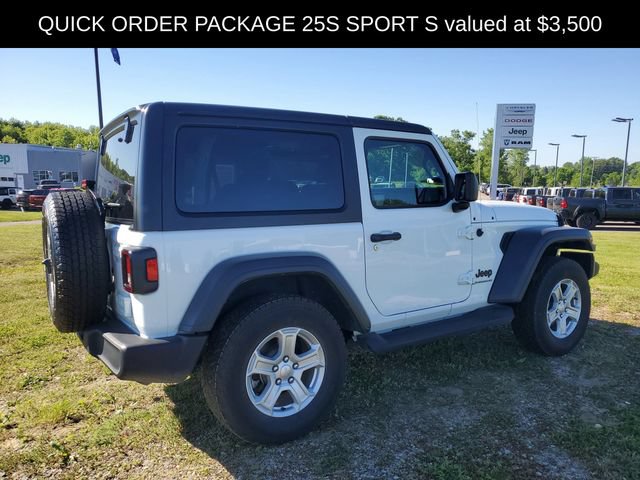 Used 2023 Jeep Wrangler Sport AWD/4WD image 10