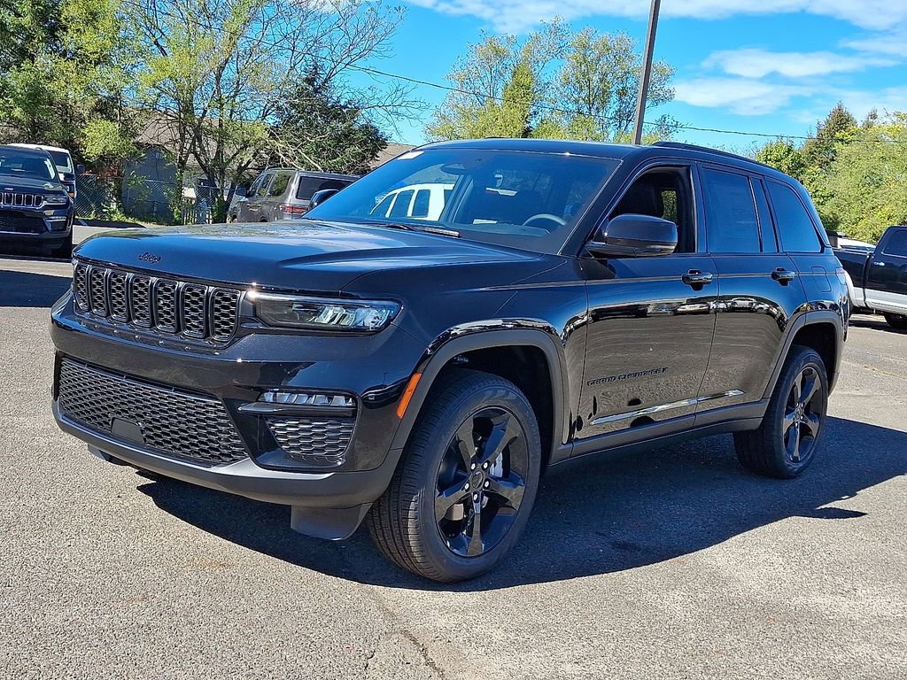 New 2025 Jeep Grand Cherokee Limited image 4