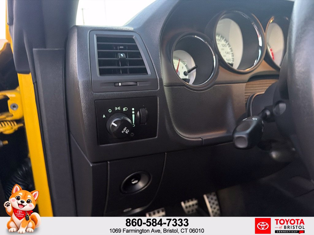 Used 2010 Dodge Challenger R/T RWD image 18