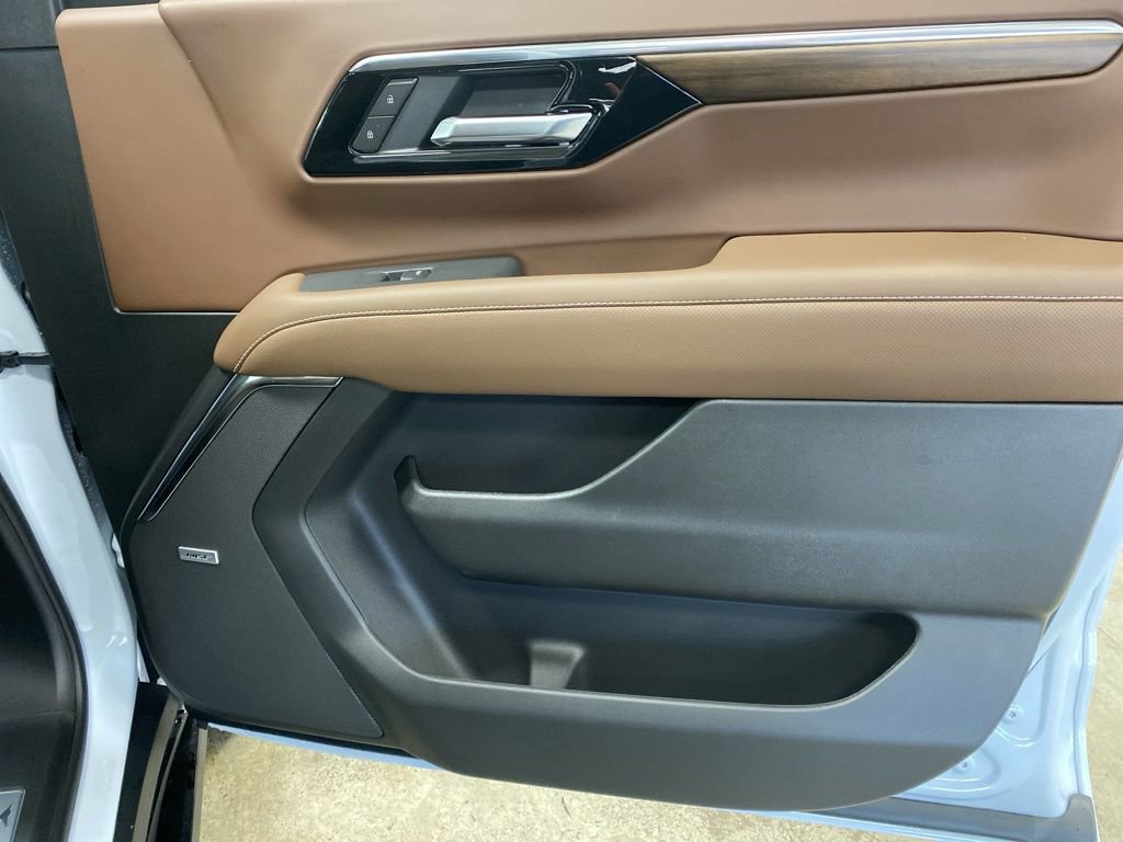 New 2026 Chevrolet Tahoe High Country image 30