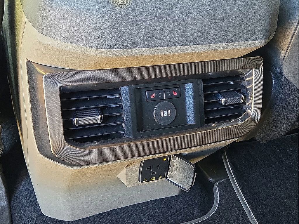 Used 2026 Ford F250 Platinum w/ Platinum Plus Package image 16