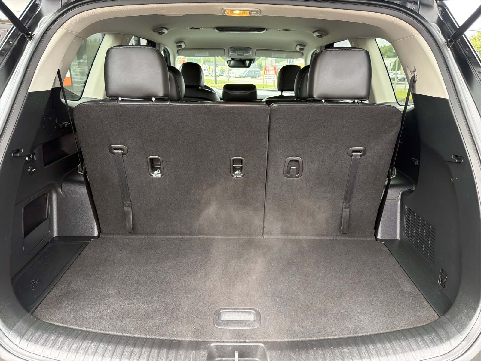 Used 2020 Kia Telluride LX AWD/4WD image 12