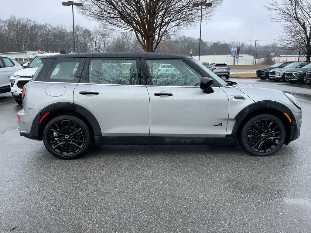 Used 2024 MINI Cooper Clubman S w/ Signature Upholstery Package image 9