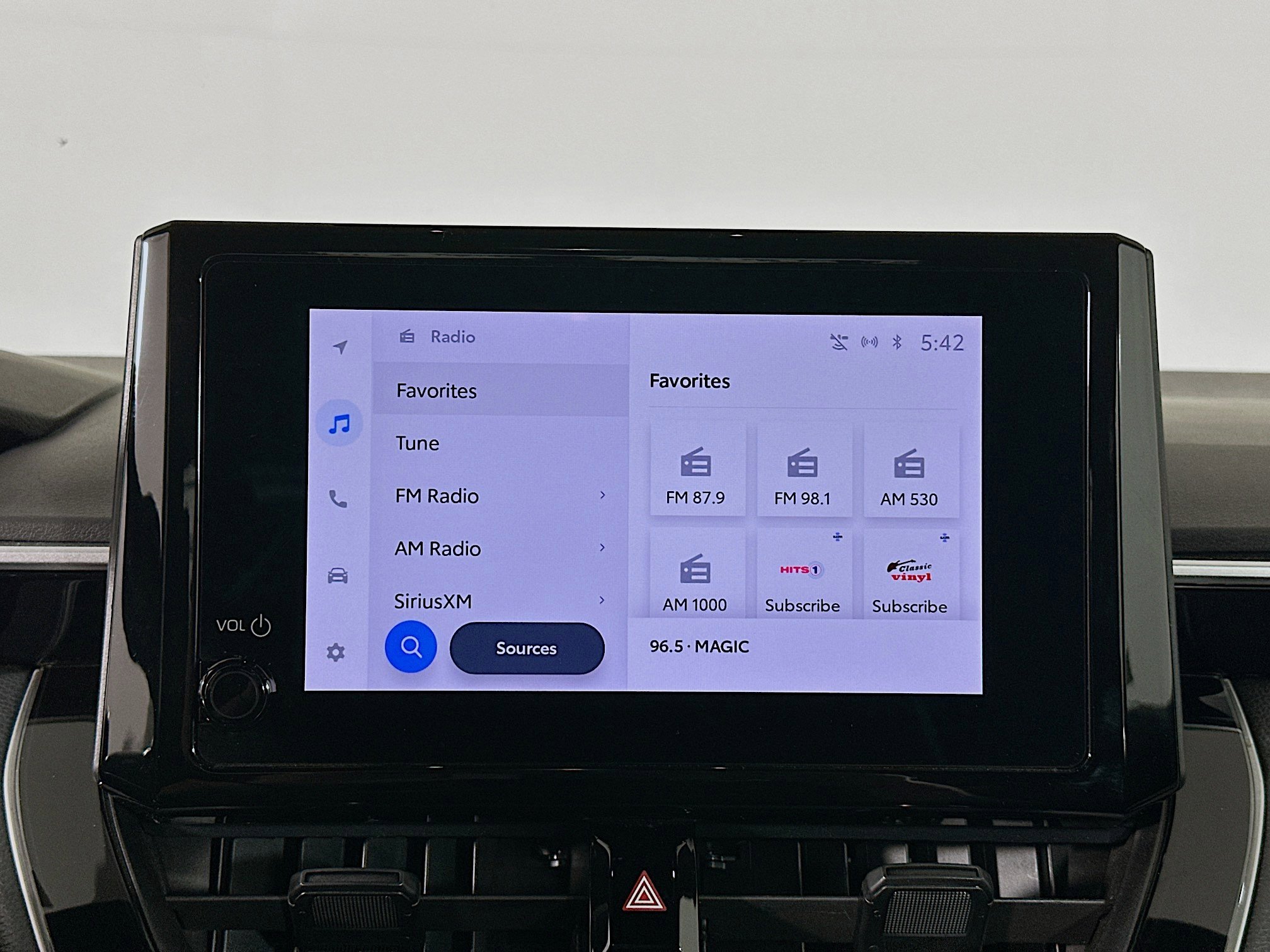 Used 2023 Toyota Corolla SE w/ SE Premium Package image 21