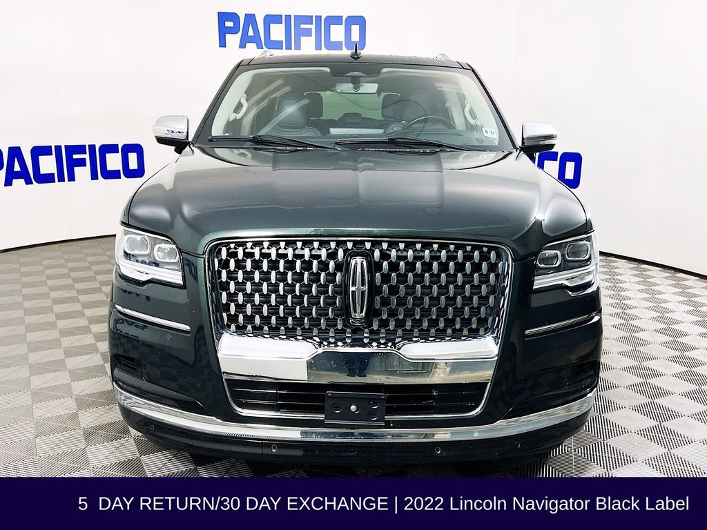 Used 2022 Lincoln Navigator Black Label image 3
