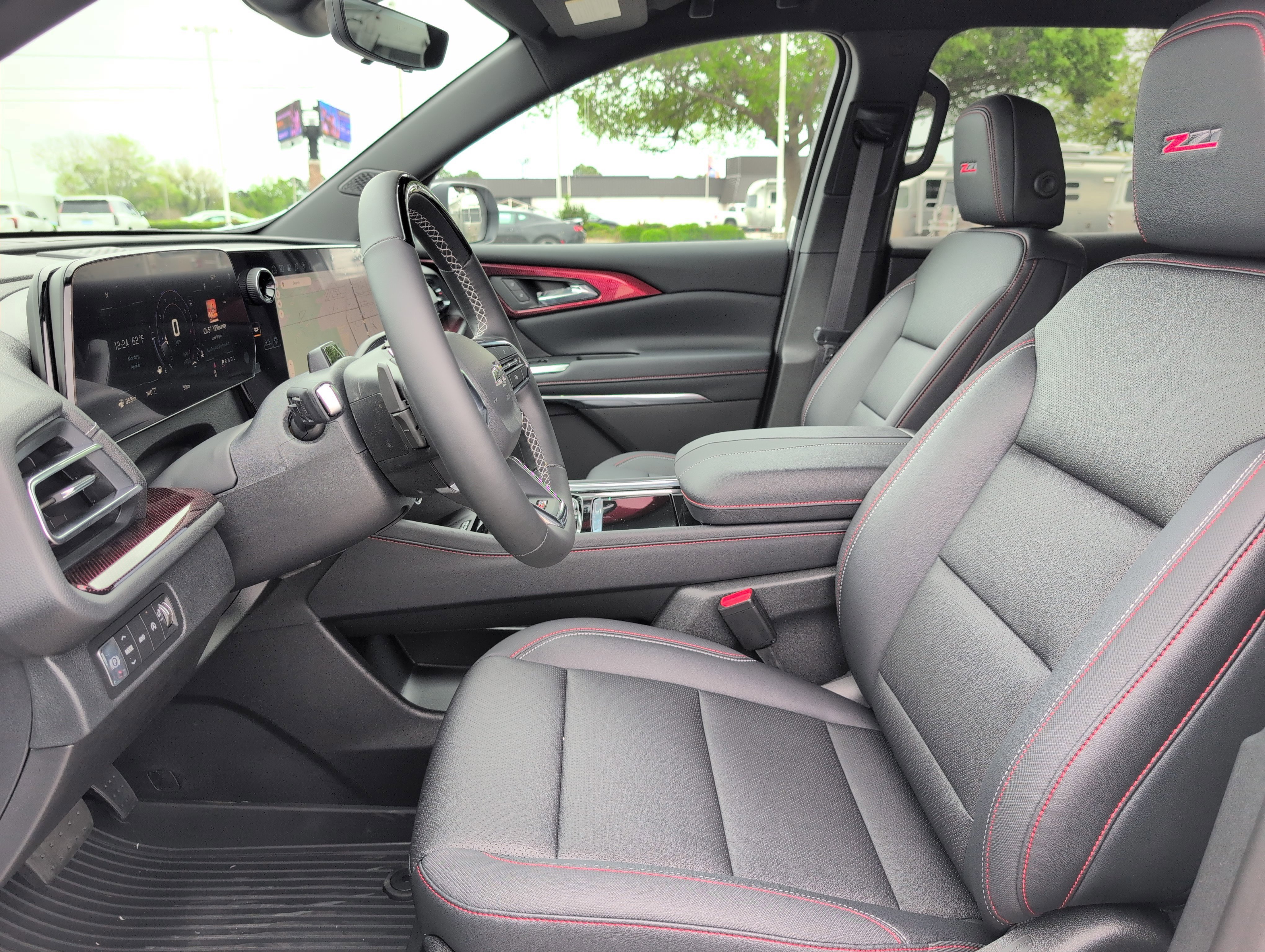 New 2026 Chevrolet Traverse Z71 w/ Enhanced Driving Package image 13