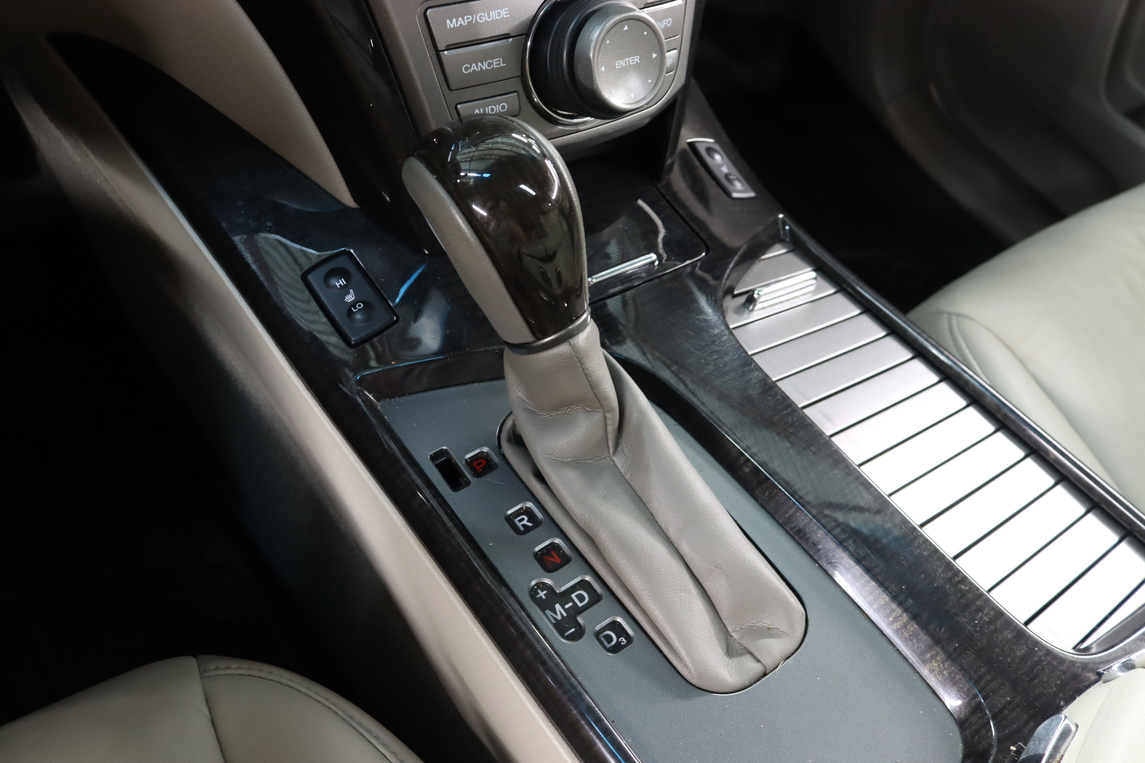 Used 2008 Acura MDX w/ Technology Package image 15