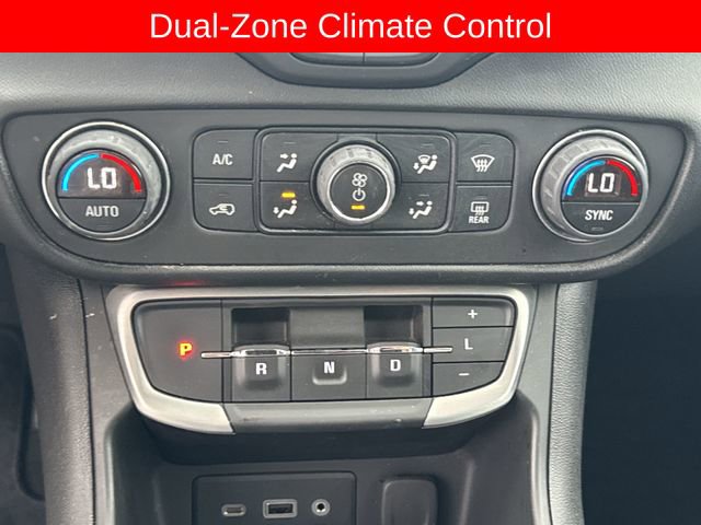 Used 2022 GMC Terrain SLE w/ Driver Convenience Package FWD image 18