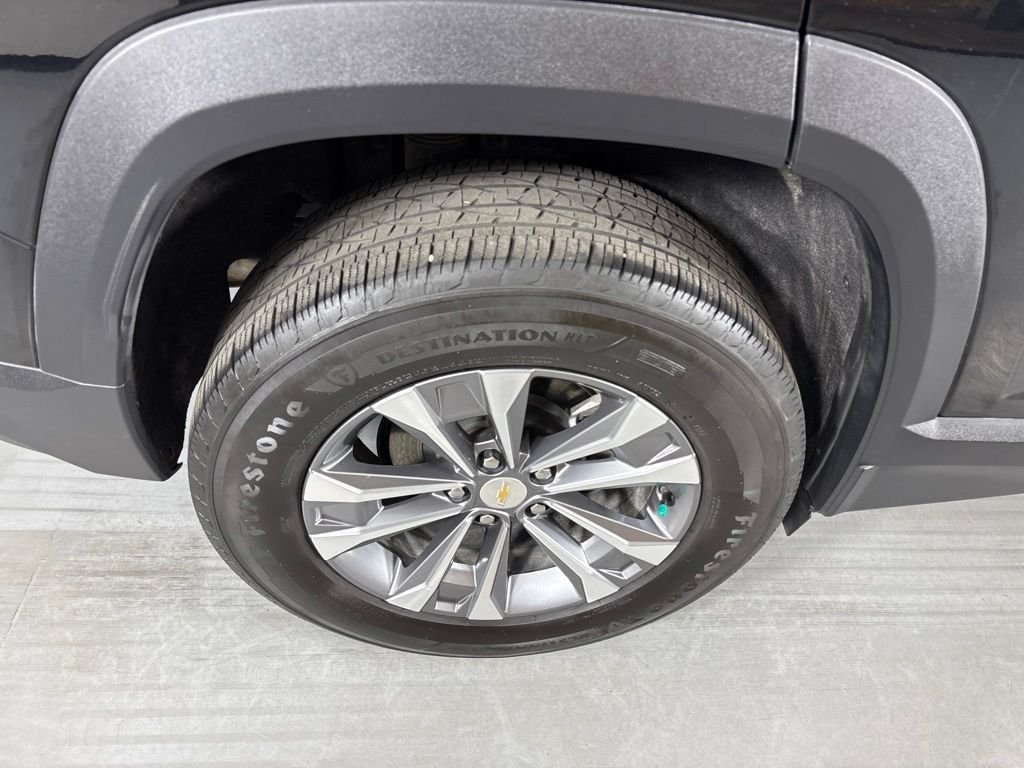 Used 2025 Chevrolet Equinox LT FWD image 10