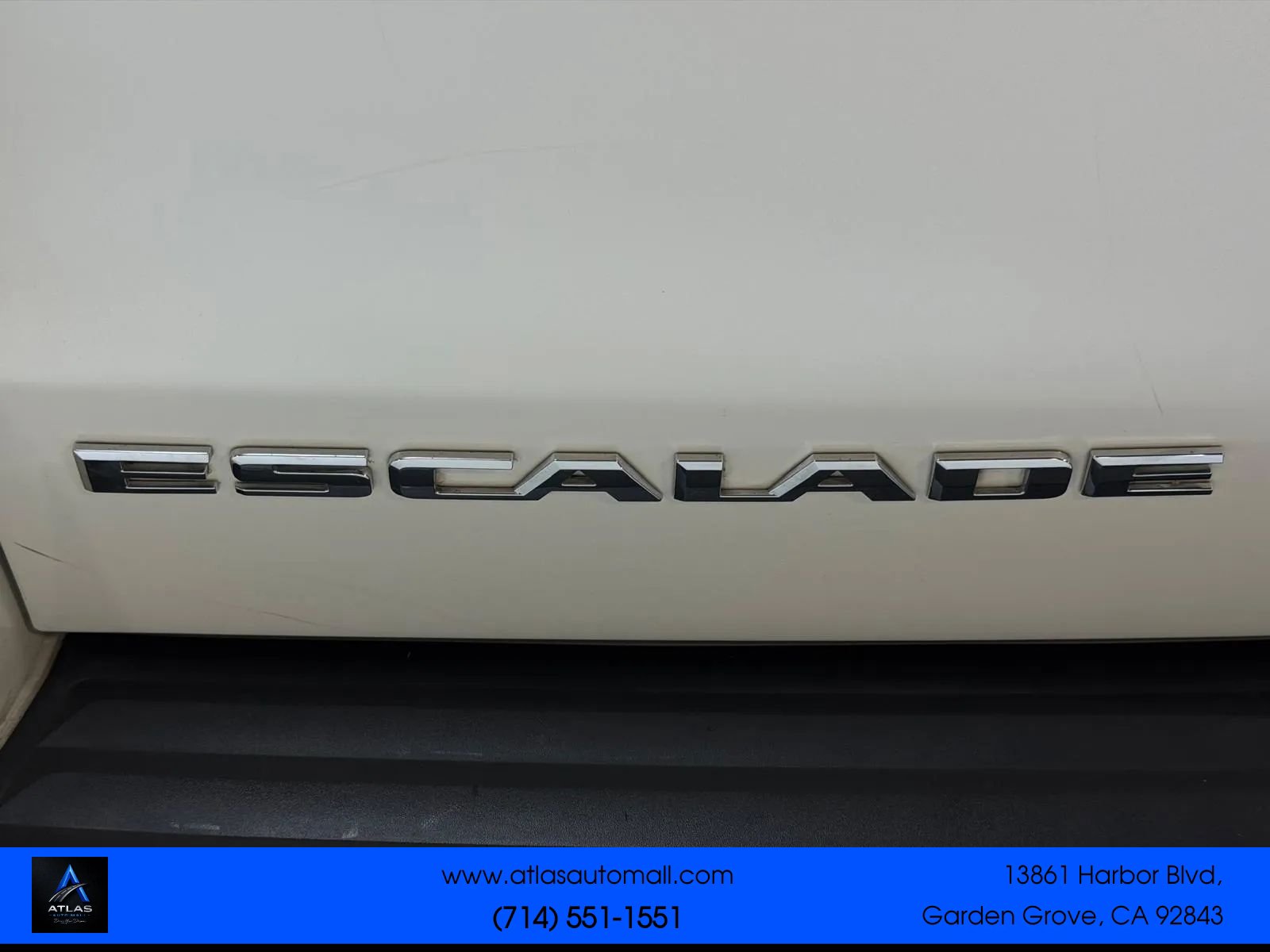 Used 2015 Cadillac Escalade Premium AWD/4WD image 9