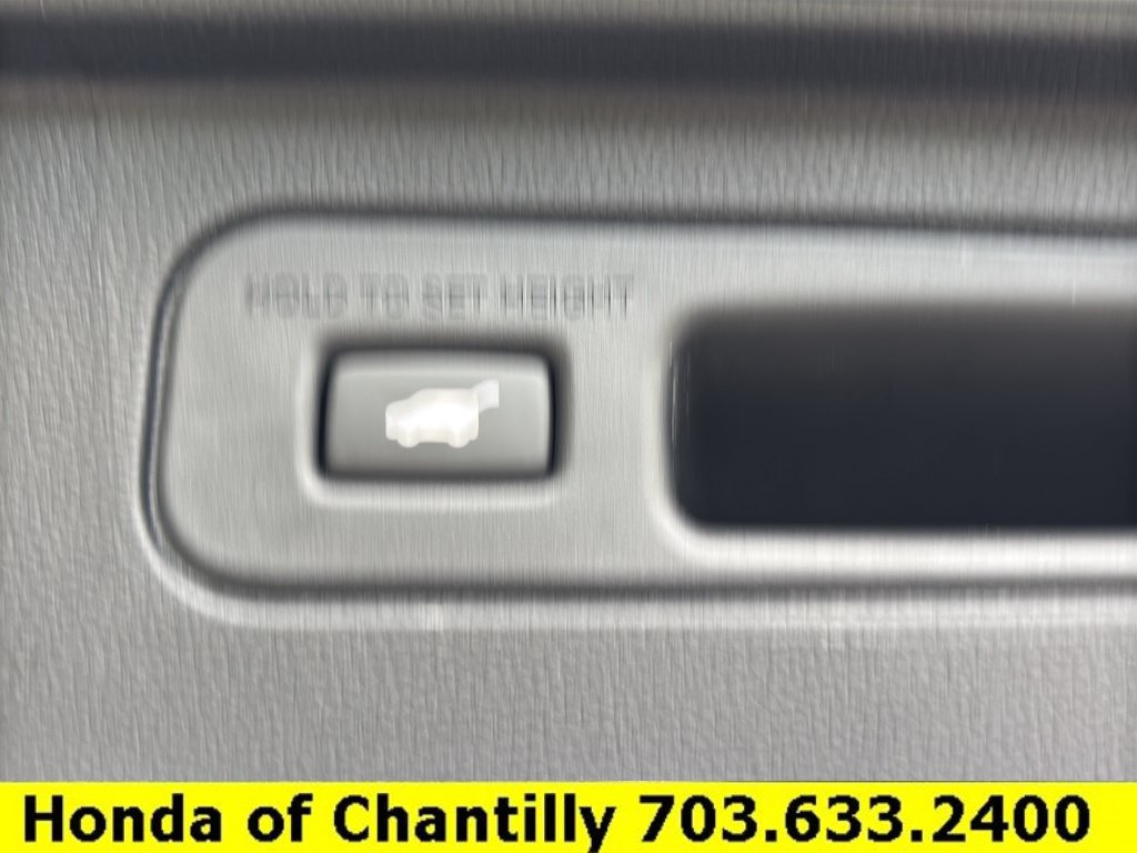 Certified 2026 Honda Pilot Black Edition image 31