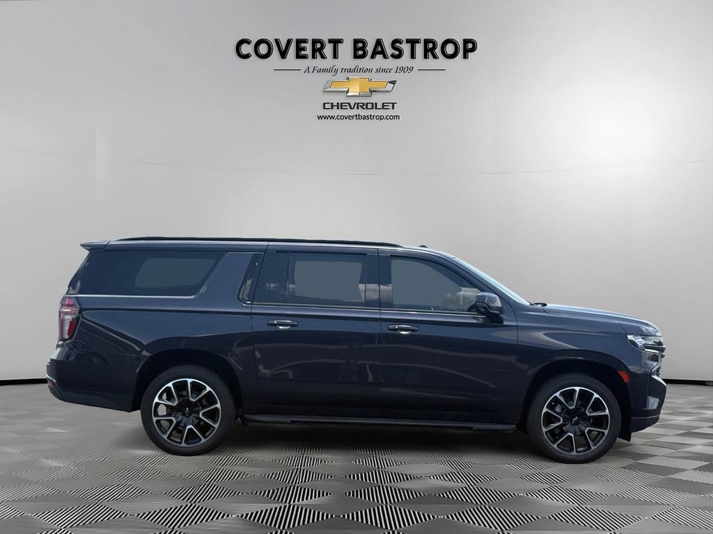 Used 2022 Chevrolet Suburban RST w/ Luxury Package RWD image 7