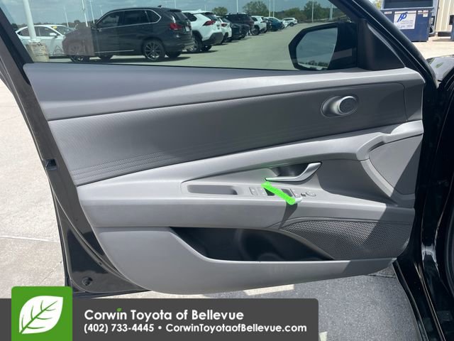 Used 2024 Hyundai Elantra SEL FWD image 18