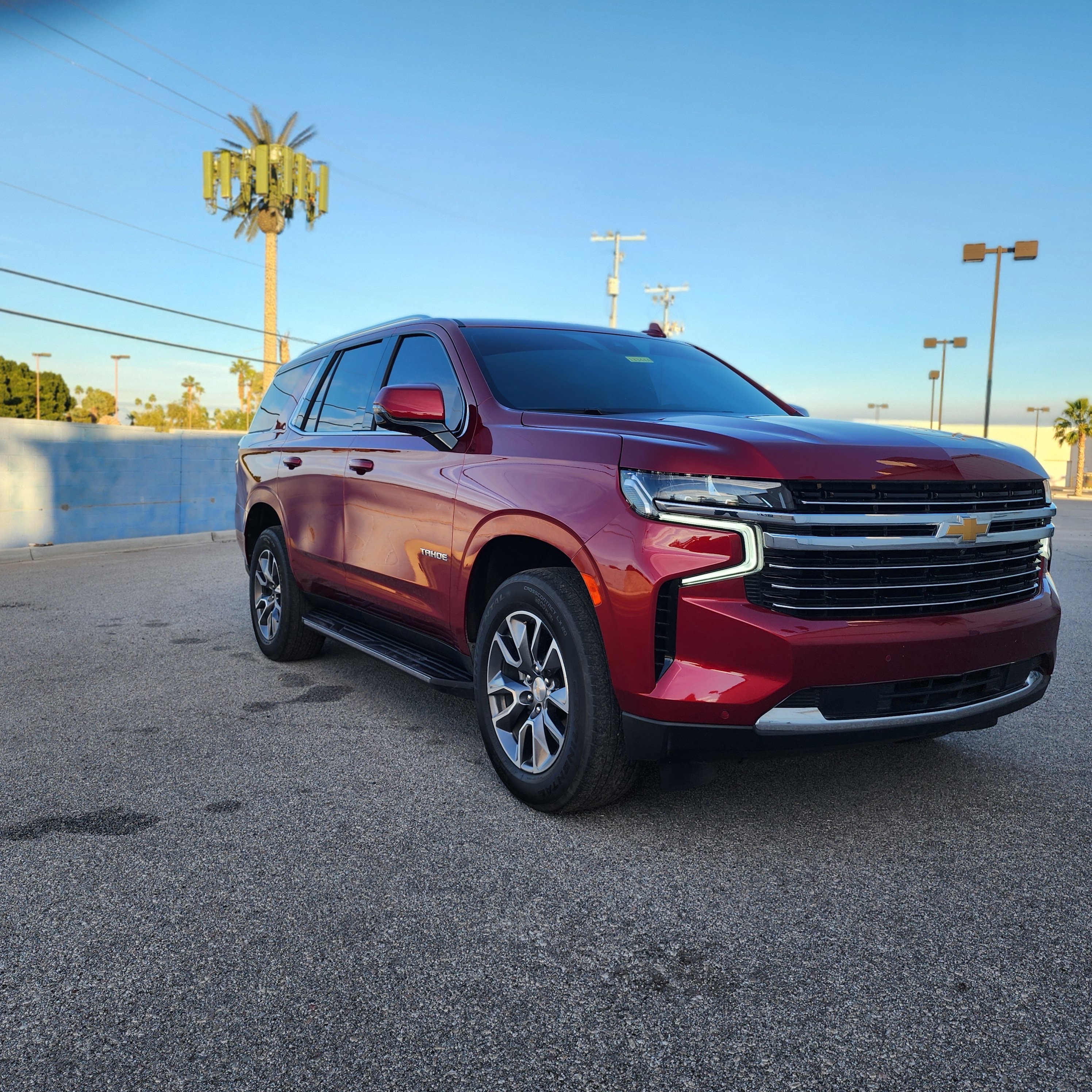 Used 2023 Chevrolet Tahoe LT w/ Luxury Package image 4