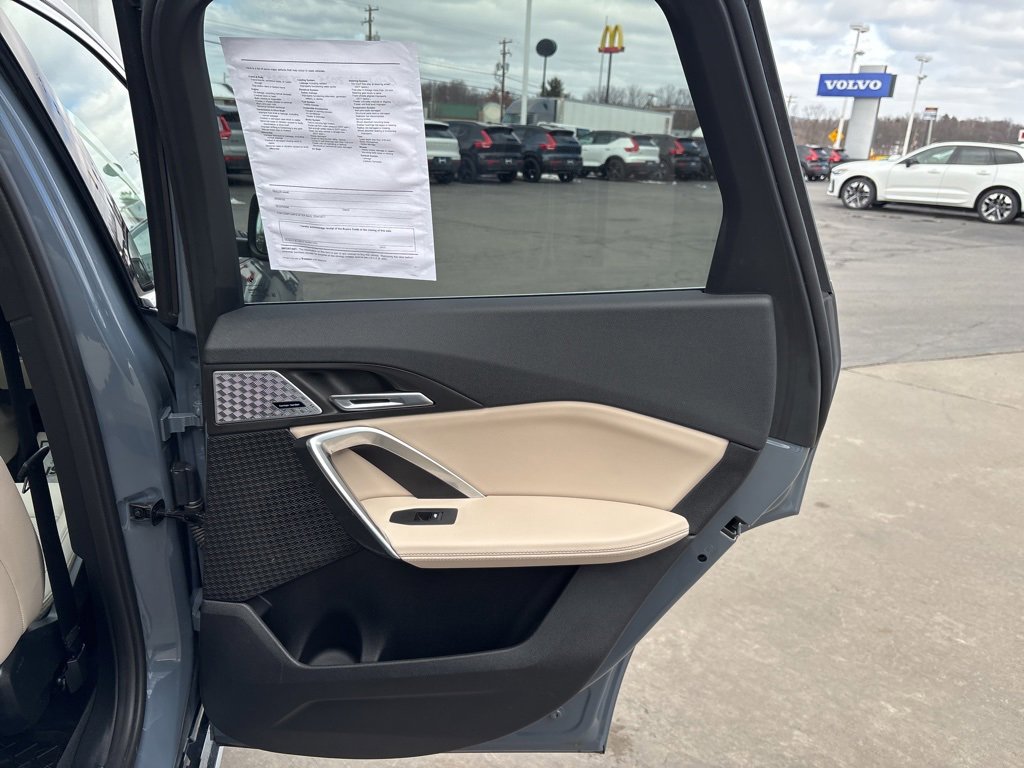 Used 2025 BMW X1 xDrive28i w/ Technology Package image 41