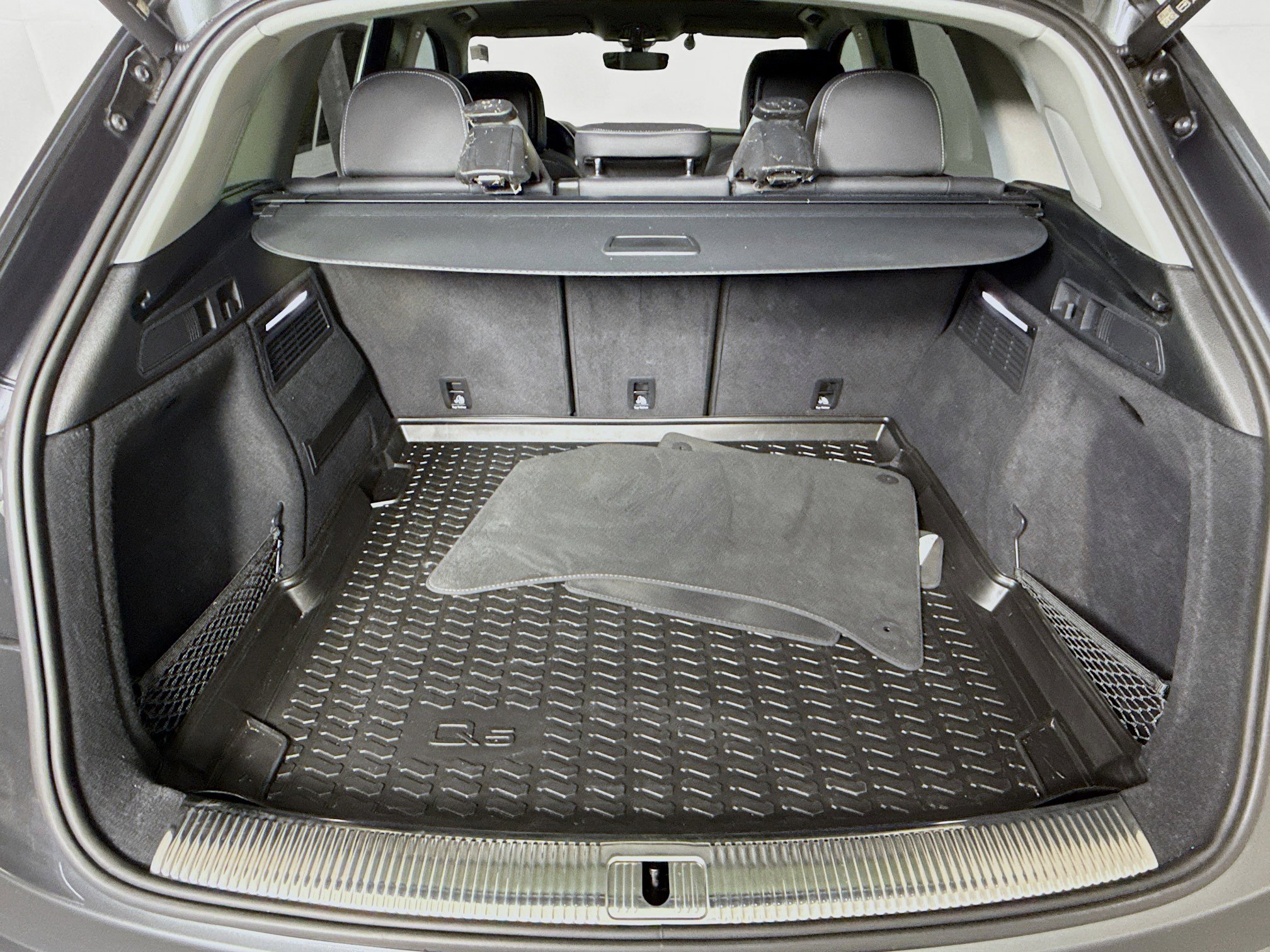 Used 2022 Audi Q5 2.0T Prestige w/ Prestige Package image 35