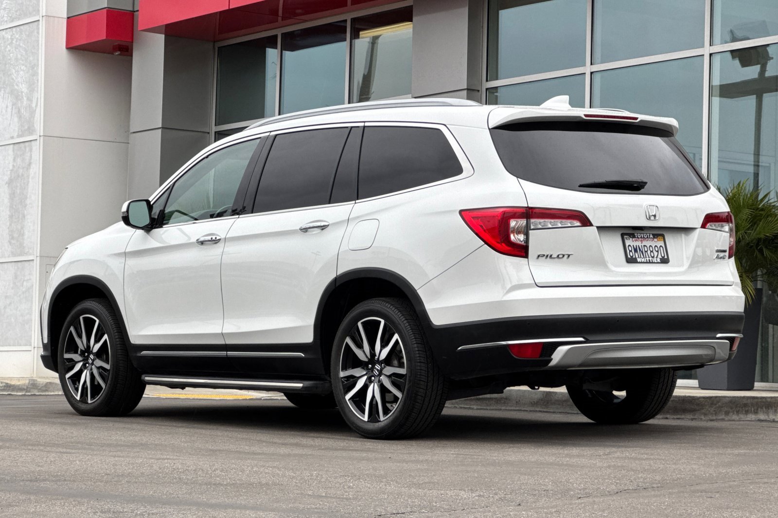 Used 2020 Honda Pilot Touring image 7