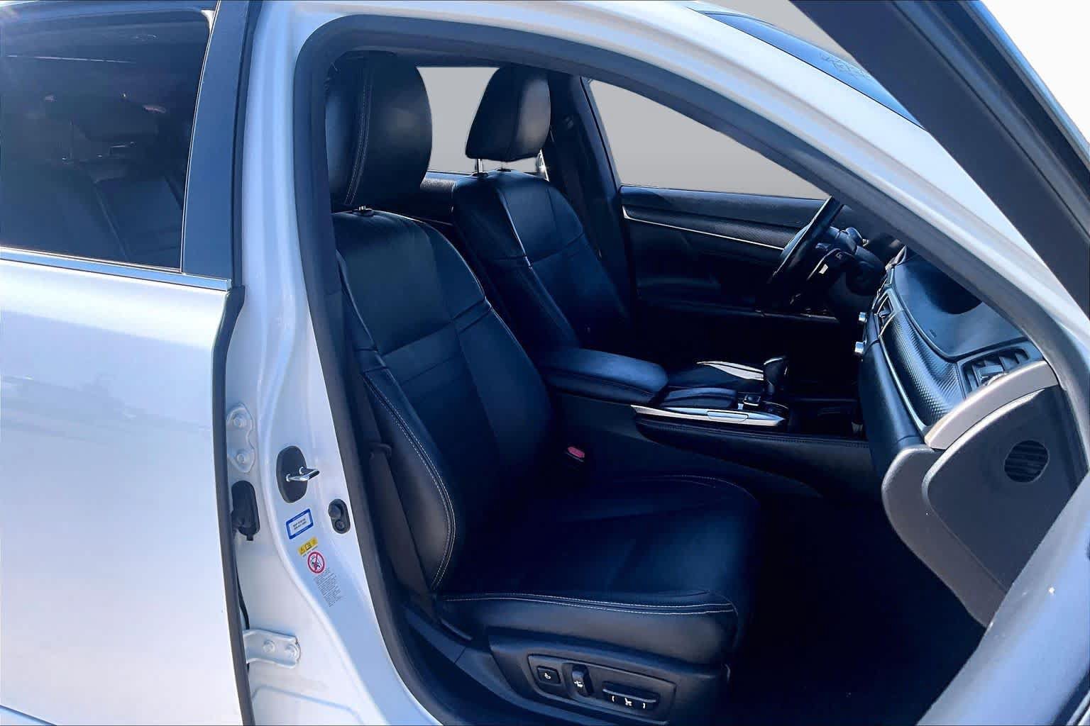 Used 2017 Lexus GS 350 F Sport RWD image 9