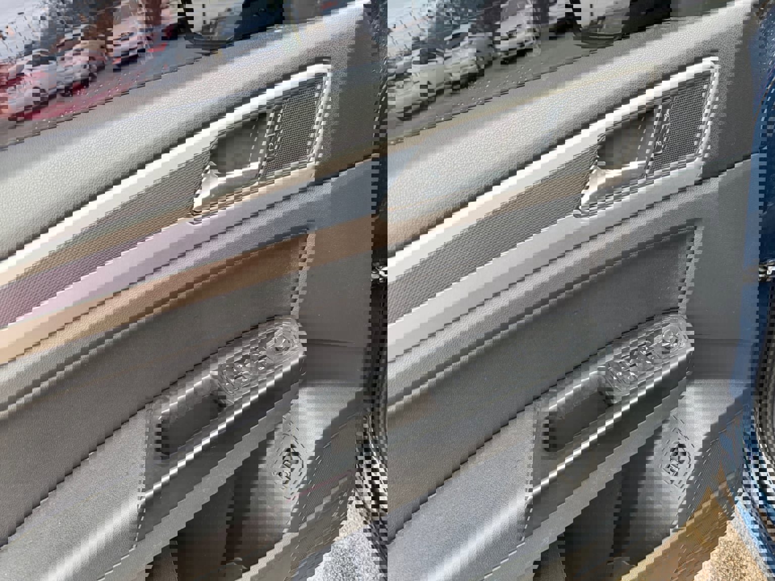 Used 2021 Volkswagen Atlas SE image 11