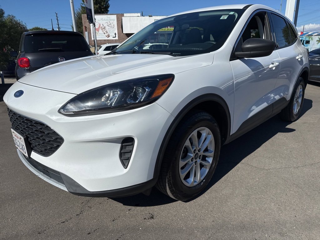 Used 2022 Ford Escape SE image 2