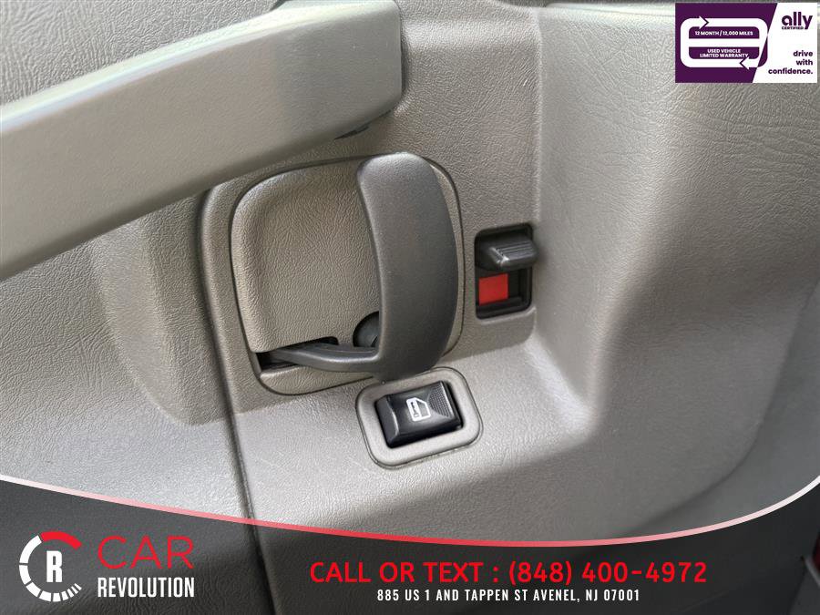 Used 2020 Chevrolet Express 3500 LS image 21