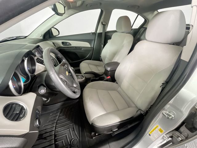 Used 2015 Chevrolet Cruze LT w/ Sun And Sound Package FWD image 21