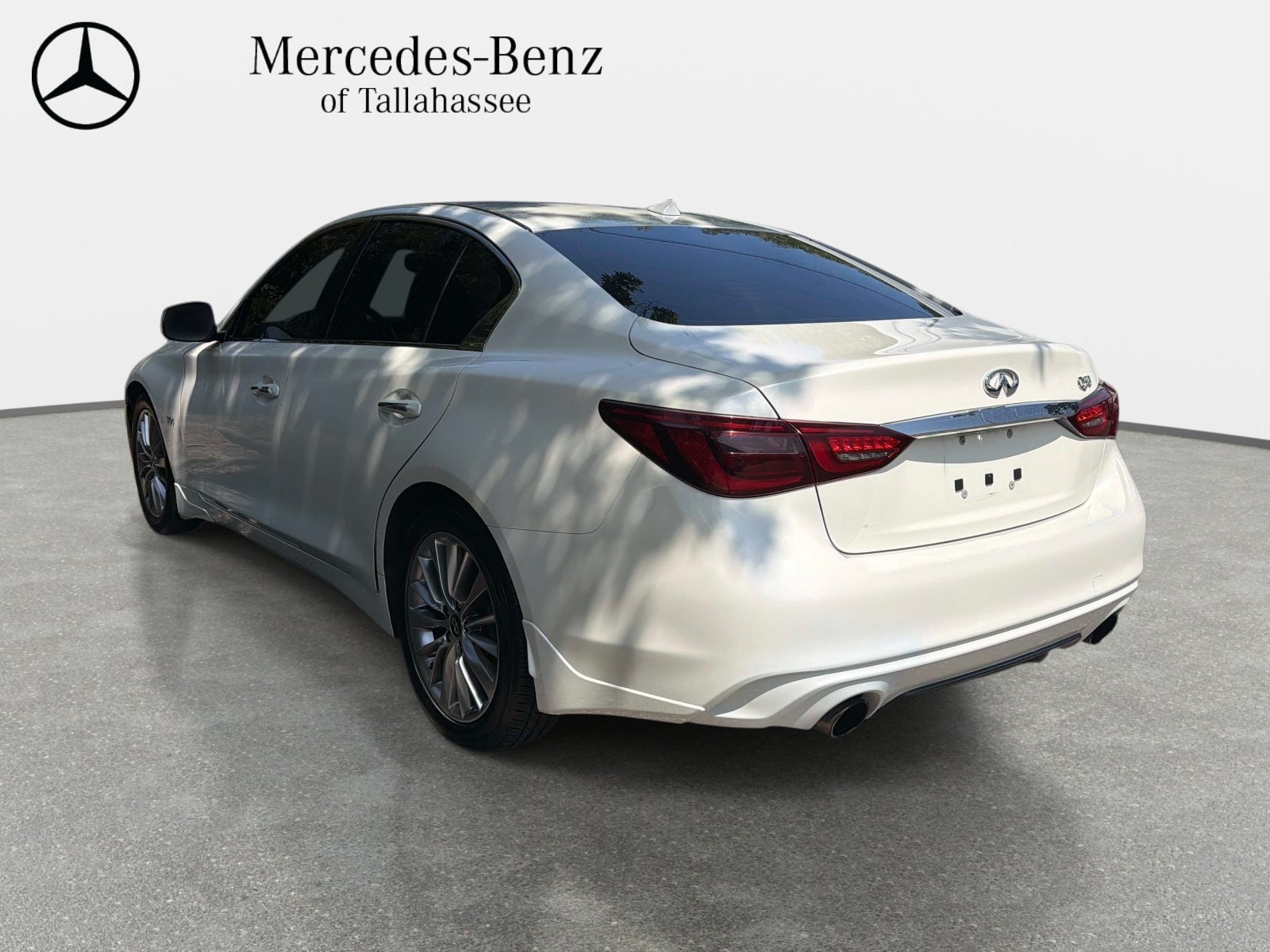 Used 2018 INFINITI Q50 Luxe w/ Cargo Package (L95) RWD image 7