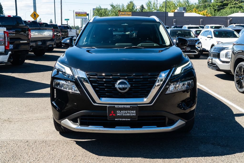 Used 2023 Nissan Rogue Platinum w/ Platinum Premium Package AWD/4WD image 2