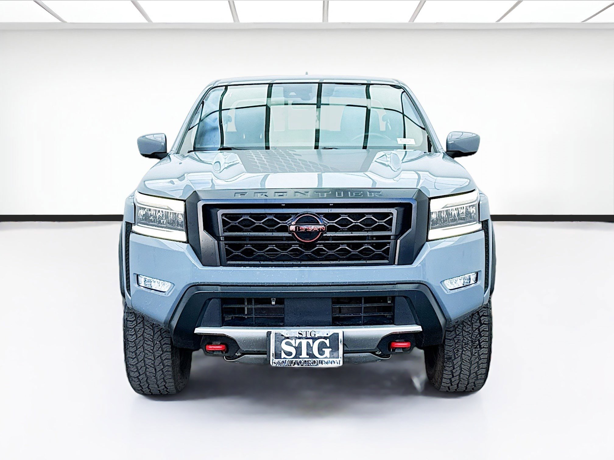 Used 2023 Nissan Frontier PRO-4X w/ Tow Package image 2