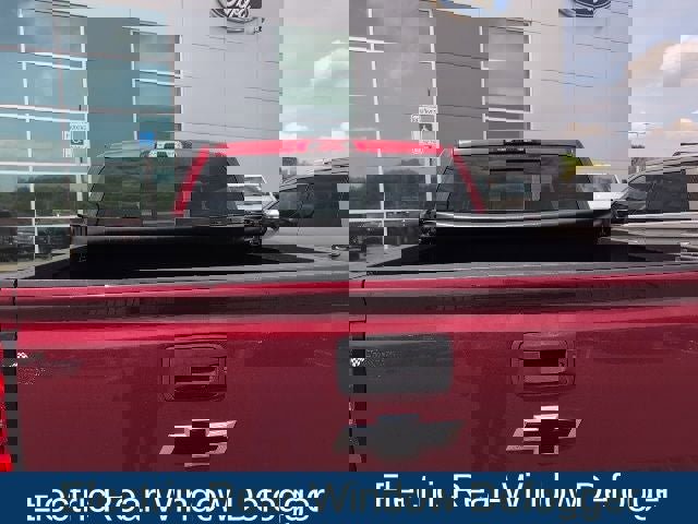 Used 2018 Chevrolet Silverado 1500 LT w/ All Star Edition AWD/4WD image 11