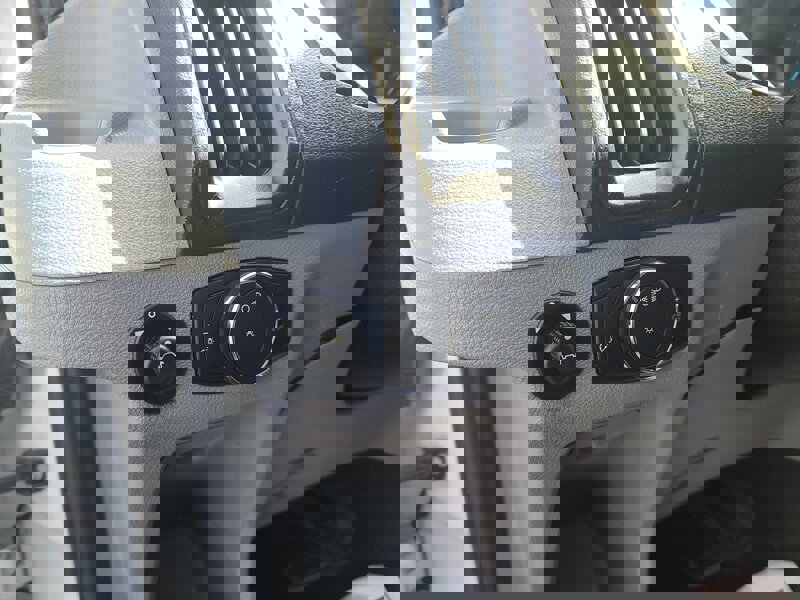 Used 2018 Ford Transit 150 130 Low Roof image 19