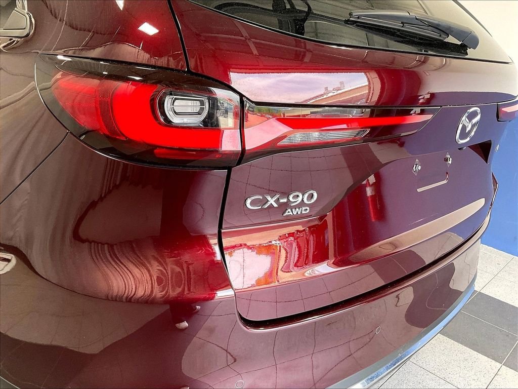 Used 2024 MAZDA CX-90 Plug-In Hybrid w/ Premium Pkg AWD/4WD image 29