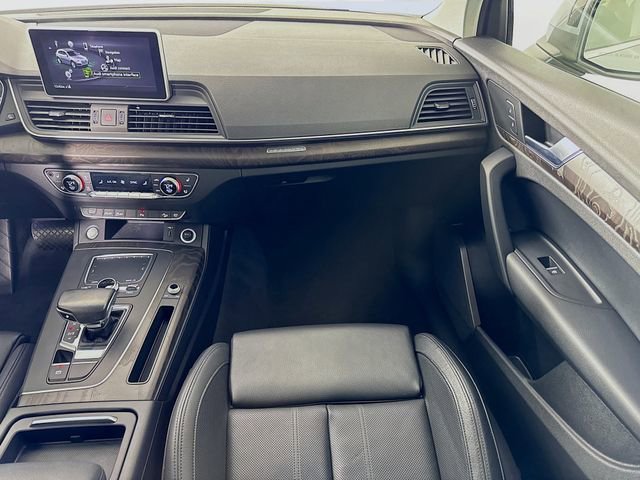 Used 2018 Audi Q5 2.0T Premium Plus w/ Premium Plus Package image 39
