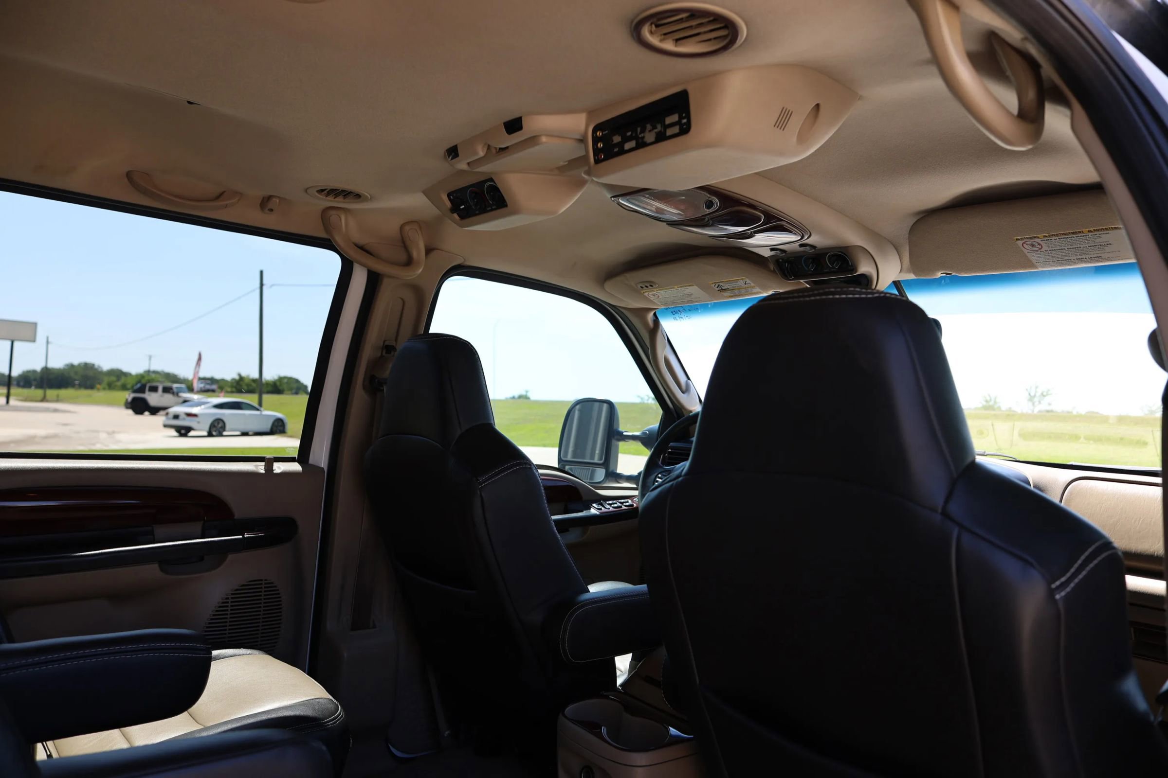 Used 2005 Ford Excursion Eddie Bauer AWD/4WD image 38