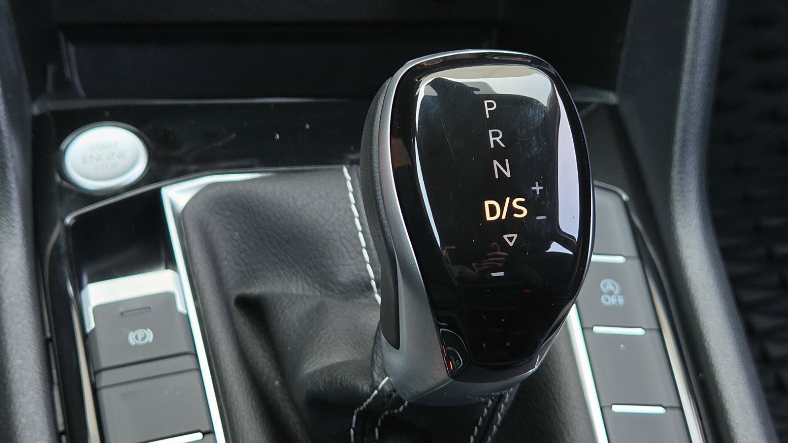 Certified 2024 Volkswagen Taos SE AWD/4WD image 35