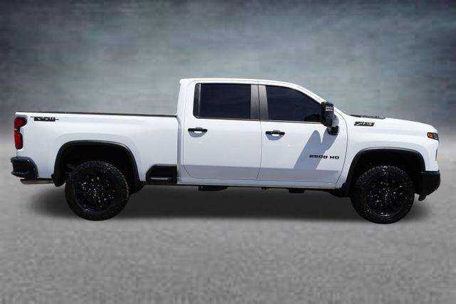 Used 2026 Chevrolet Silverado 2500 LT w/ Trail Boss Package AWD/4WD image 2