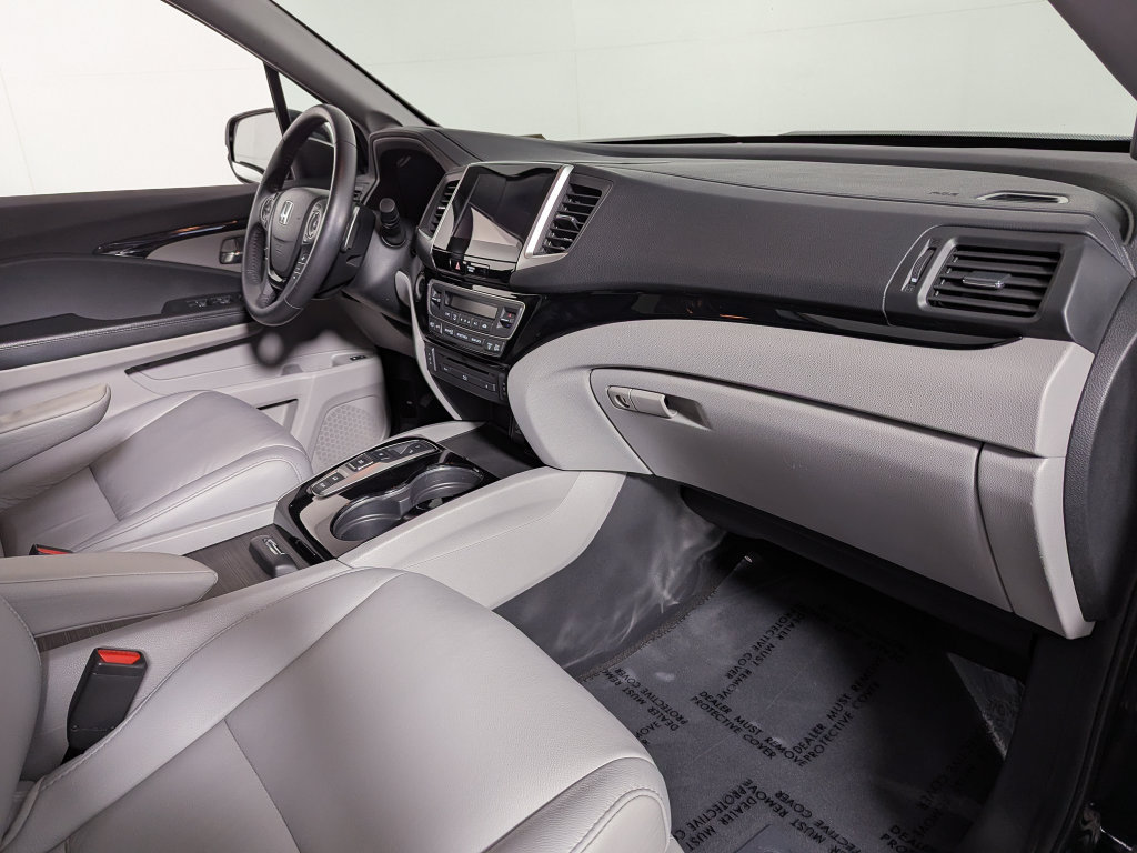 Used 2017 Honda Pilot Touring image 25