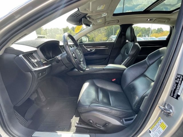 Used 2018 Volvo S90 T5 Momentum w/ Protection Package FWD image 15