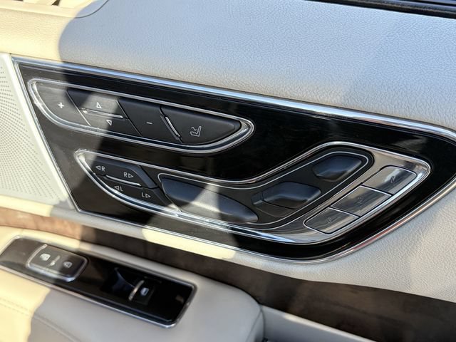 Used 2018 Lincoln Navigator Reserve w/ Technology Package AWD/4WD image 19